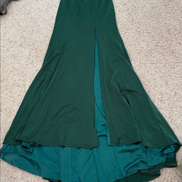 NWT JJs House Emerald Green Backless Dress Formal Prom size 6 221167 - Picture 7 of 7